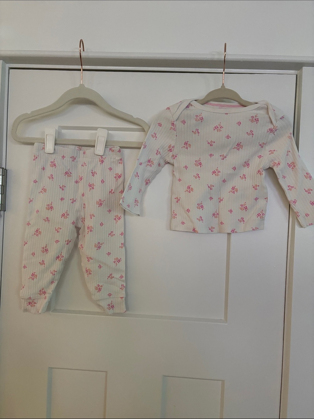 Cloud Island Baby Girls Pink Floral Ribbed Pajama Set 6-9 Months